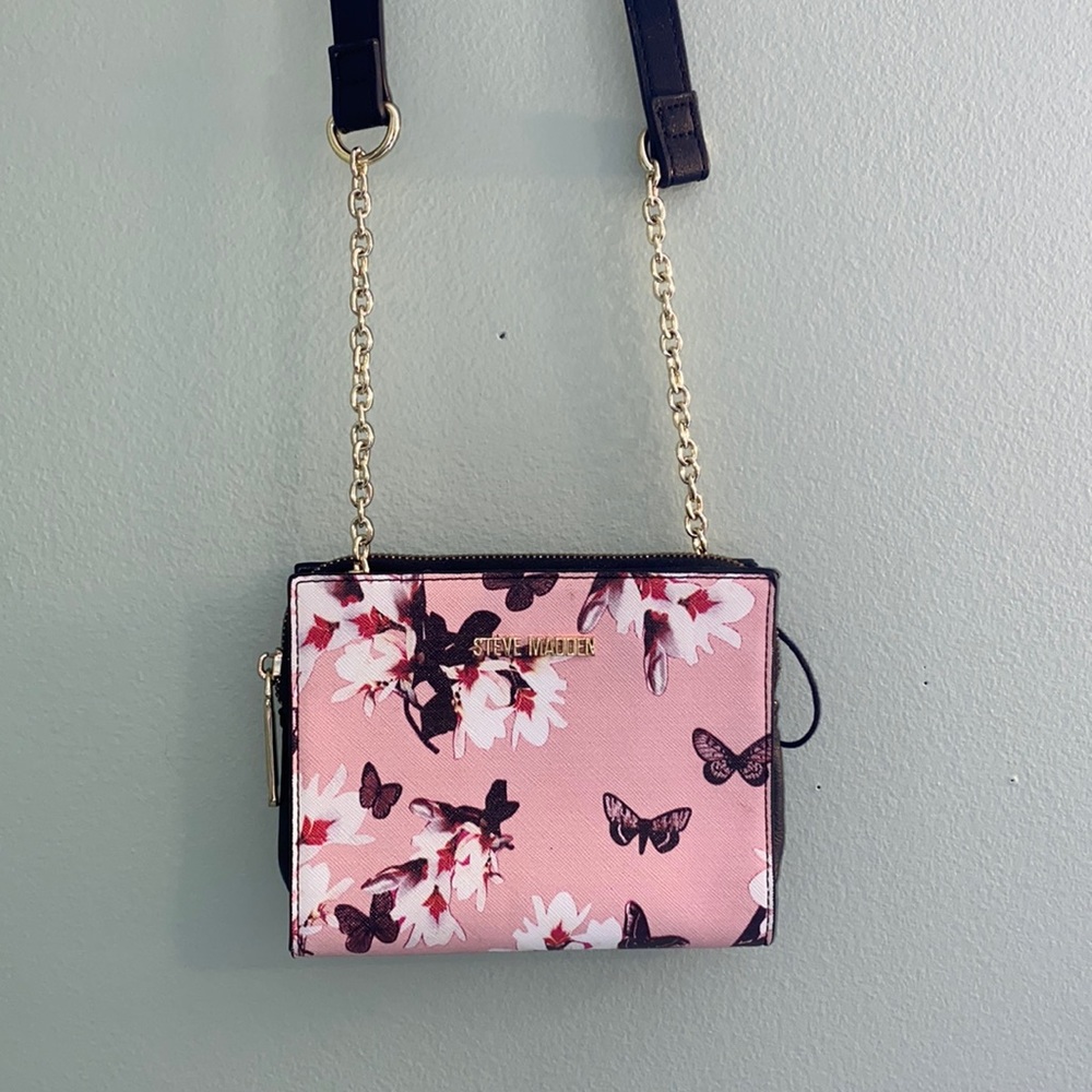 3/$60 Steve Madden floral butterfly pink crossbody with gold chain detail